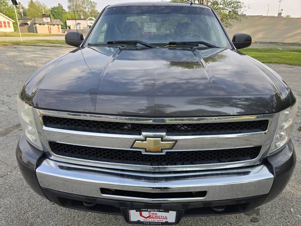 2010 CHEVROLET SILVERADO 1500 - $3,999 (ZION ILLINOIS)63618920043651121