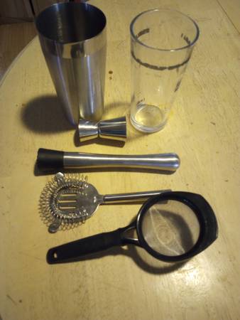 Cocktail shaker set 1