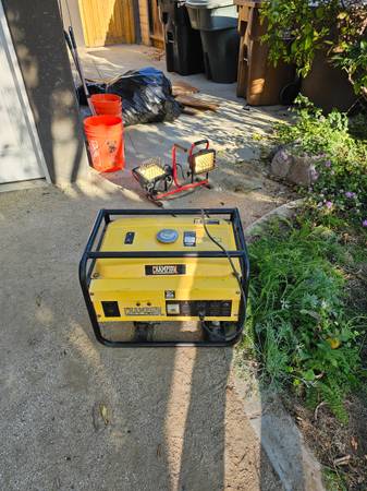 Champion 3500W 120/220V gas generator 1