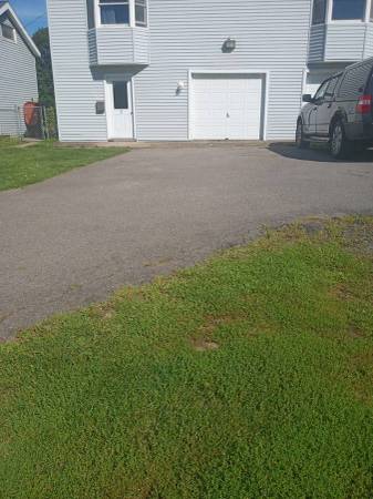 - SPACIOUS LARGE ONE BEDROOM ONE BATH VERY NICE UNFURNISHED APARTMENT 1