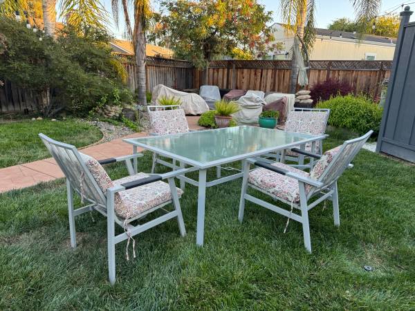 Outdoor patio dining table set 1