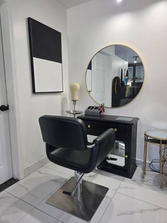 Silla de salón de belleza / Alquiler de espacio (Long Island City)63699031461121122