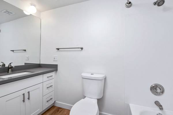 $1,795 / 1br - 700ft2 - Move In Ready - Easy To Apply- Pet Friendly - Great Area63944822951426122