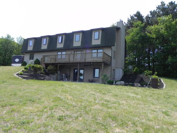 $2,000 / 3br - 2304ft2 - Nice 3 bed/3 bath Home for rent Country setting with Beautiful Views (Beulah)64037896795777120