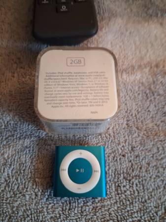 Apple ipod Shuff (4th generation) 1
