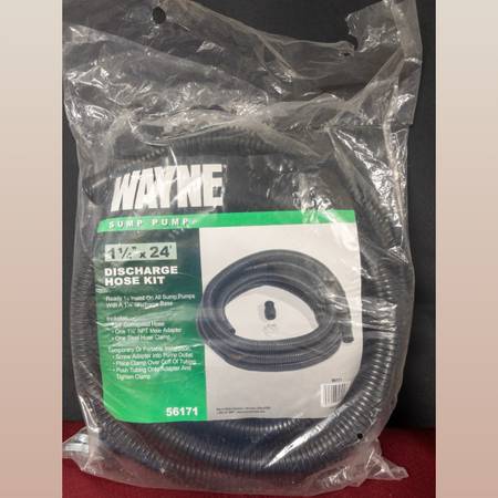 New Wayne 56171 Sump Pump Discharge Hose Kit. Hassle free install  1-1/4"x24. Co 1