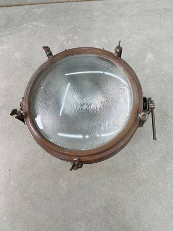 Vintage Search Light 1