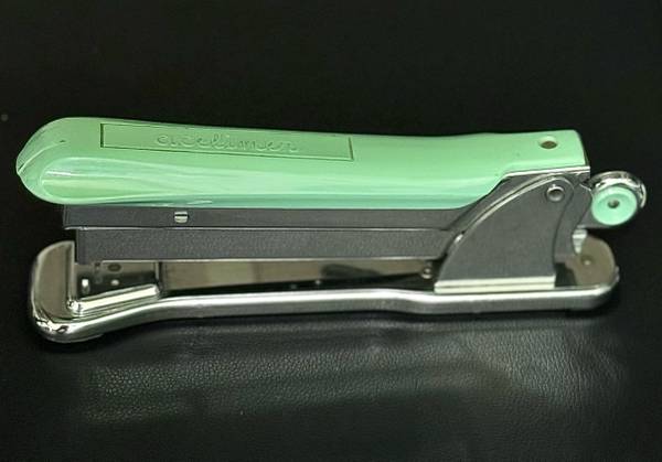 ✨ Vintage 1950 Ace Aceliner Model 502 Stapler, Mint Green, Stainless Steel 1