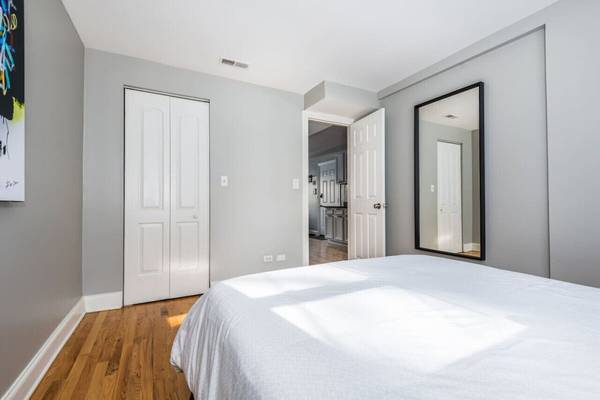 $2,400 / 1br - Luxury and great location private and furnished apt (Wst)63898733828482123