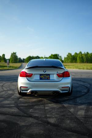 2015 BMW M4 - $32,000 (Novi)63470235691905122
