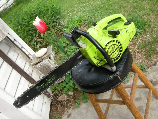 (3) Poulan 16" 25DA Chainsaws (Identical) 1
