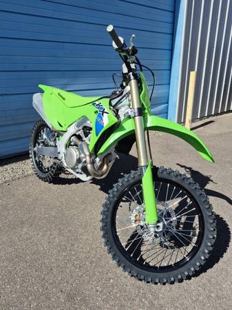 2026 Kawasaki KX 450 Single-Cylinder 449 1