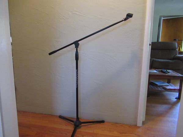 Microphone Boom Stand 1