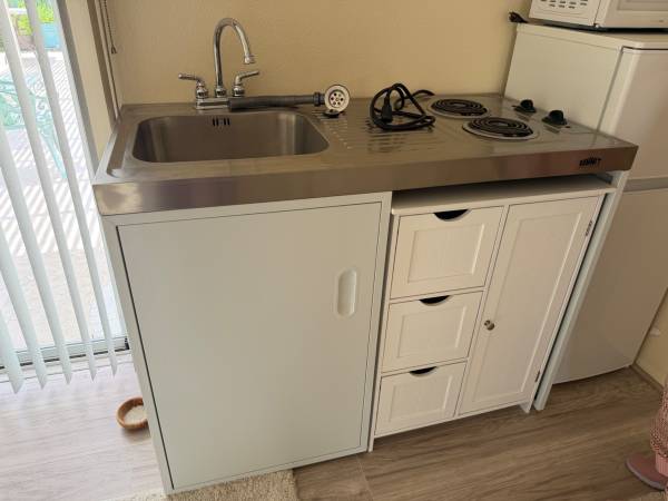 Summit Compact Kitchen Electric Cooktop 1