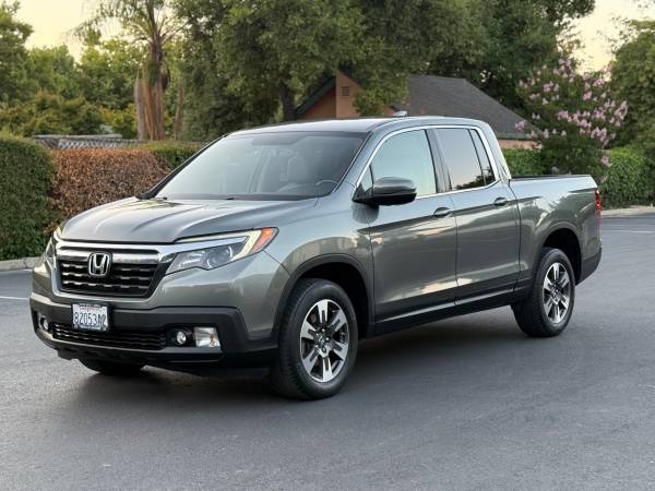 2017 Honda Ridgeline AWD - Fully Loaded, 1 Owner - $18,700 (cupertino)63613171102467122