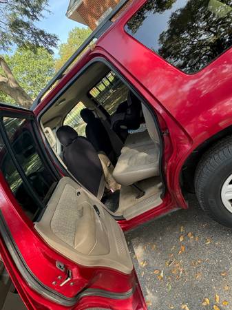 2004 ford explorer 1