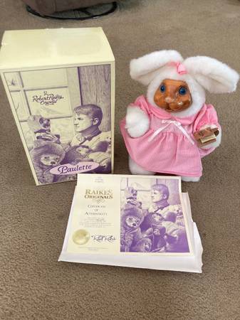 Raikes collectible bears 1