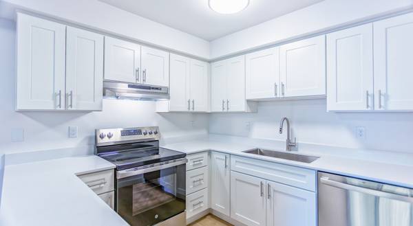 Ample Closet Space, Dishwasher, Hot Tub 1