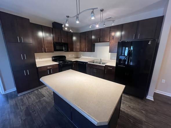 Quiet 2BR/2BA Unit | Neutral Palette & Clean Finishes 1