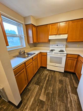 $707 / 1br - Charming One Bedroom Apartment Available NOW! (Carthage)63697648226305122