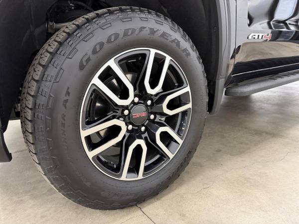 2026 GMC Sierra 1500 AT4 - Photo 7