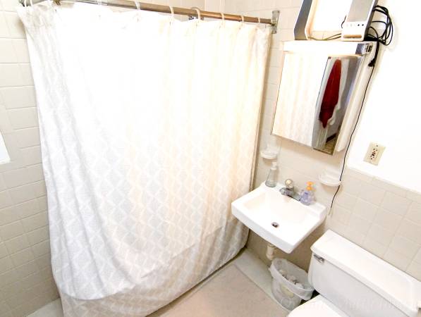 $1,375 Habitación disponible en apartamento de 2 dormitorios. Ubicación céntrica. (BOSTON)63839291880579124