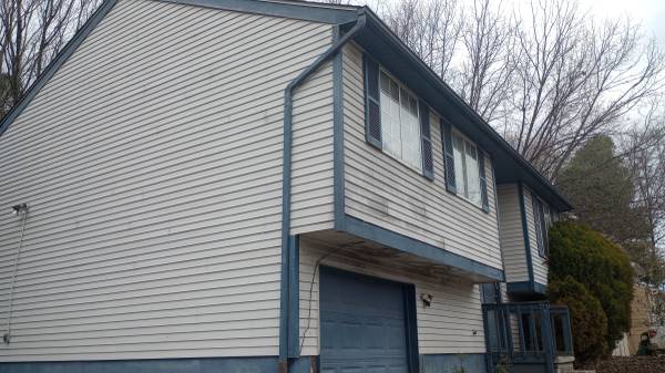 $1950 rent - 3bd - 2ba 1