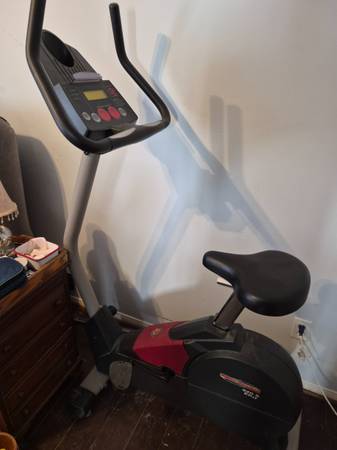 PRO FORM.  920S Ekg 1