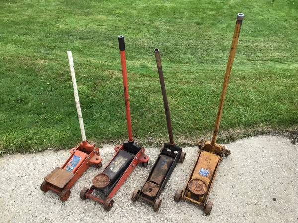 4 - Heavy Duty Floor Jack 1