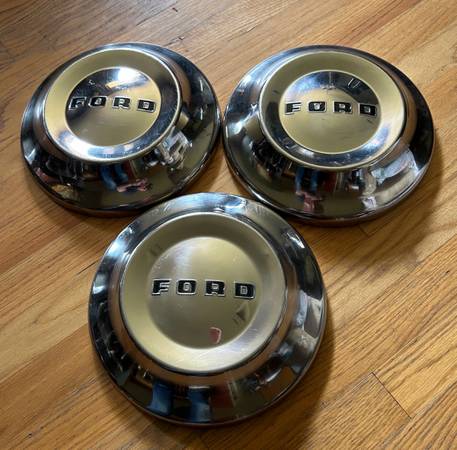 Ford hubcaps 1
