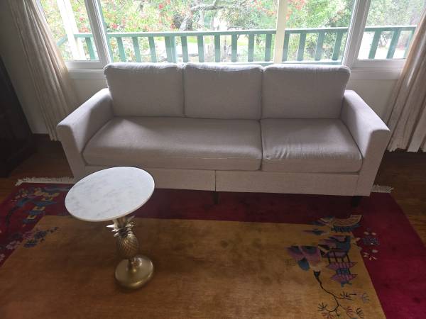 Nice clean medium sofa 1