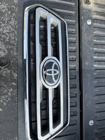 Front Grille Tacoma 1