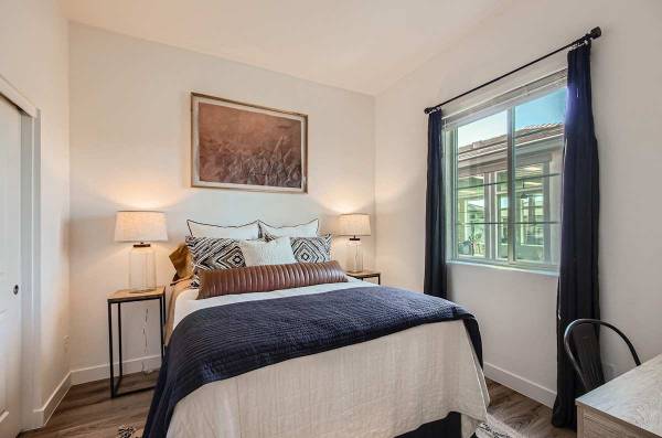 **Lease & Enjoy FREE Rent**Online Payments Available, 2 Bed 1