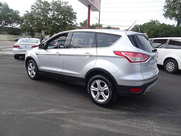 2013 Ford Escape SE 4dr SUV - $5400.0063443438239873122