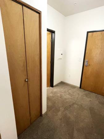 $1,050 / 392ft2 - Convenient Location, W/S/G included (Downtown Portland)63831753286657124