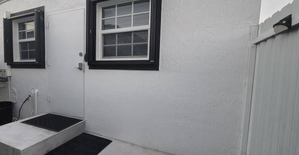 For Rent  Efficiency 1