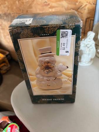 Yard sale photo