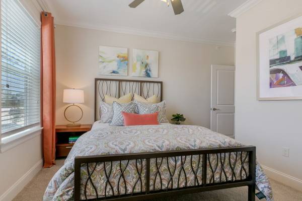 $1,695 / 2br - 1224ft2 - It's the Artesia life! Save $175 today! (Artesia)63792041952129123