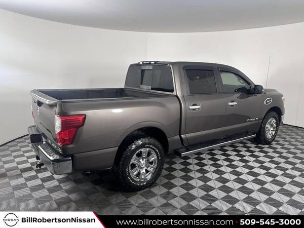 2017 Nissan Titan - - $22,999 (2017 Nissan Titan Bill Robertson Nissan)63470423582849122