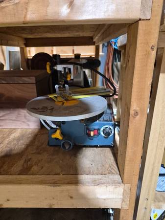 Ryobi 16" scroll saw 1