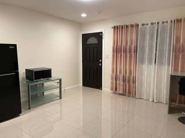 $1,380 / 330ft2 - Studio In Manoa (Honolulu)63939661766147122