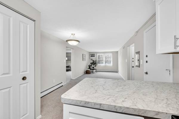 $2,270 / 2br - 850ft2 - Love Where You Live! Spacious & Pet Friendly 2-Bedroom Apartments! (Sunderland)64017044822017122