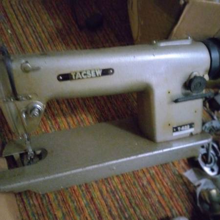 Industrial sewing machine 1