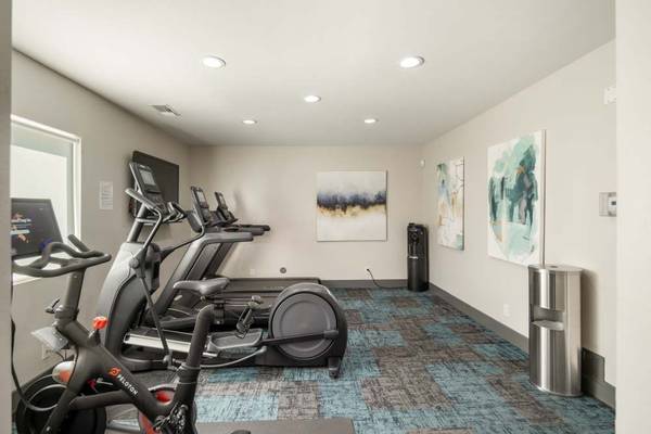 $3,213 / 2br - 1050ft2 - 2 habitaciones, en Thousand Oaks, cerca de Walnut Grove Park (491 W Gainsborough Rd, Thousand Oaks, CA)63668253724163122