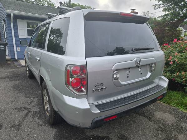 2006 Honda Pilot EX 141k miles - $3,995 (Manassas)63616536319873123