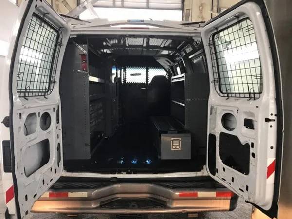 2007 Ford E250 Super Duty - Photo 9