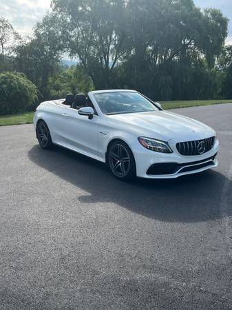 Mercedes Benz descapotable - $61,900 (Troy)63478011505793121