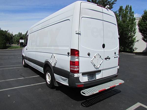 2011 MERCEDES-BENZ SPRINTER 2500 WORK VAN - $7995.0063623443852931124