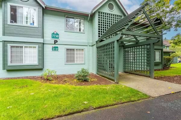 $1,865 / 2br - 898ft2 - Location matters! Discover 2 bed/1 bath in Bremerton's core. (Bremerton)63934289589763120
