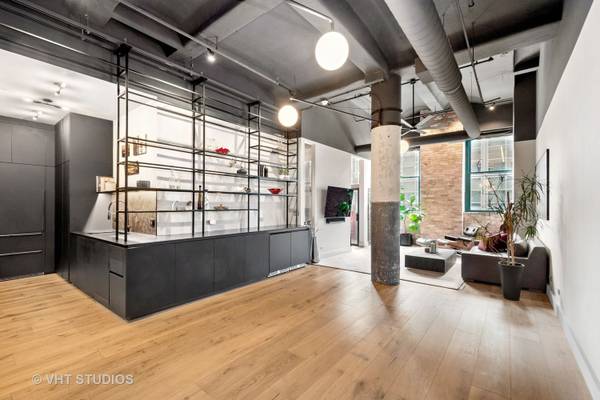 $2,600 / 2br - 1600ft2 - Extremely High End 2BR 2BA Condo! (University Village)63898603611267123